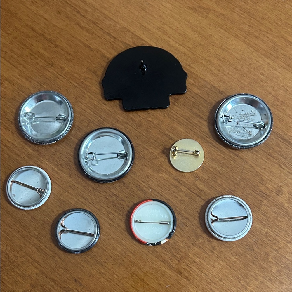 Miscellaneous Pin / Button Bundle - Picture 3 of 3